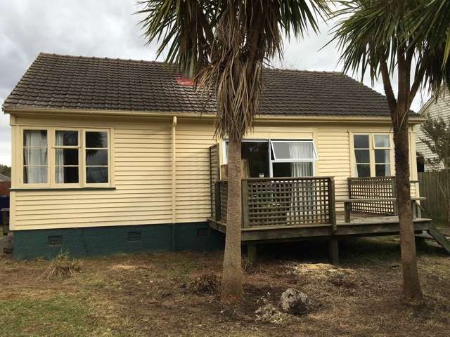 9 Clinkard Avenue Glenholme_1