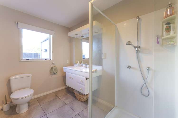 175 Rocking Horse Road Southshore_18