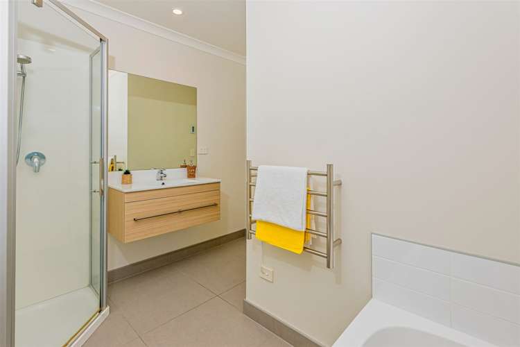 8 Toheroa Street Hobsonville_20