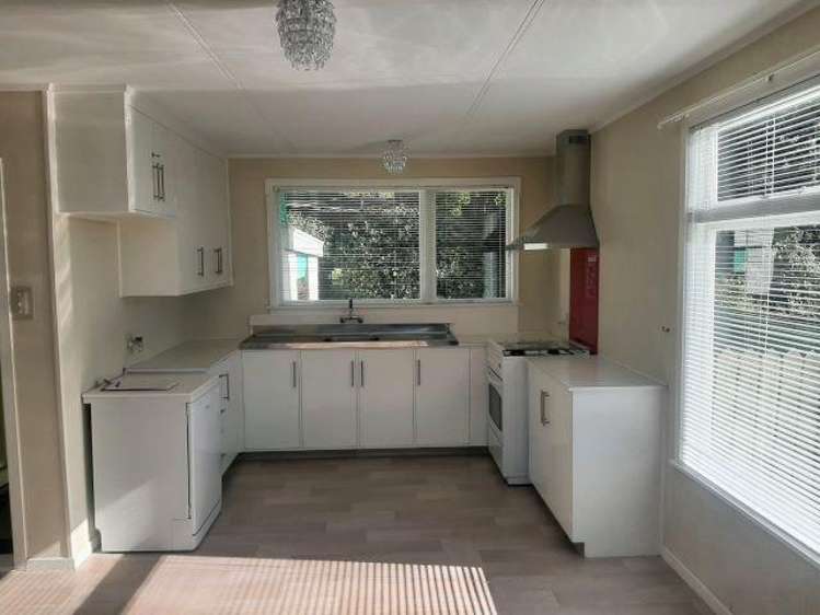 105 Riversdale Drive Merrilands_1