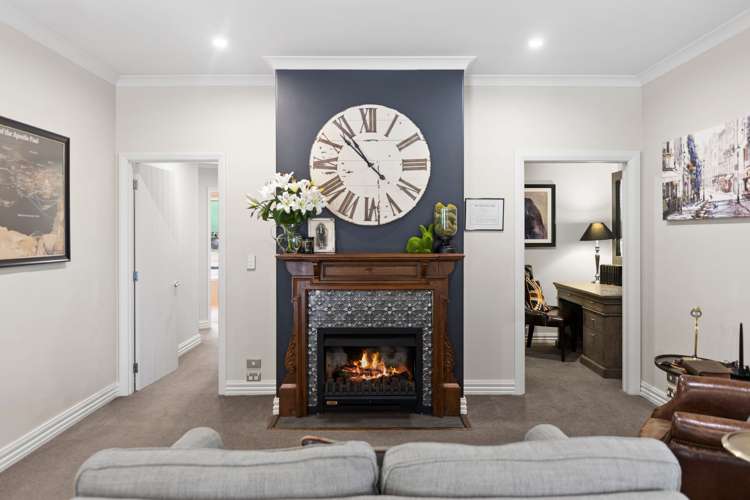 11 Stanhope Rise Richmond_13