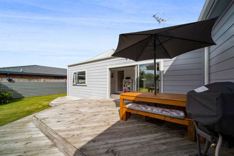 55 Camberwell Road Hawera_17