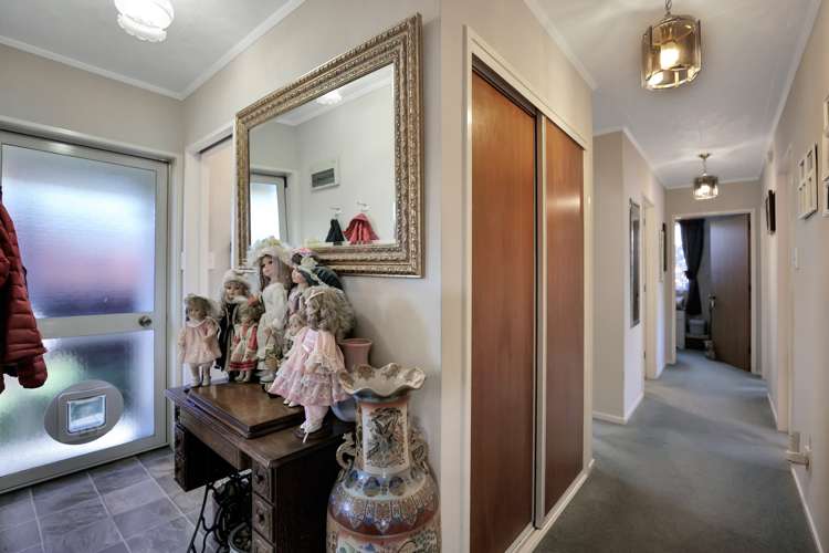 41 Reid Crescent Allenton_17