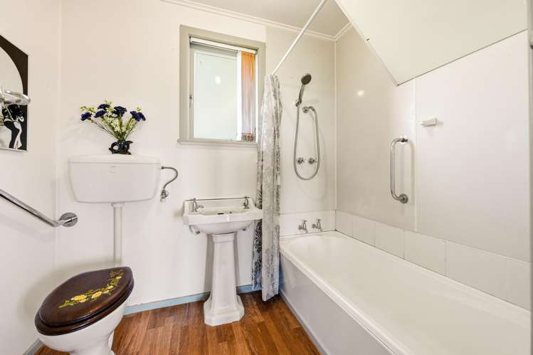 26A Mountain Road Mt Wellington_16