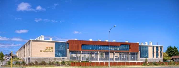 15 Kenley Heights Flat Bush_17