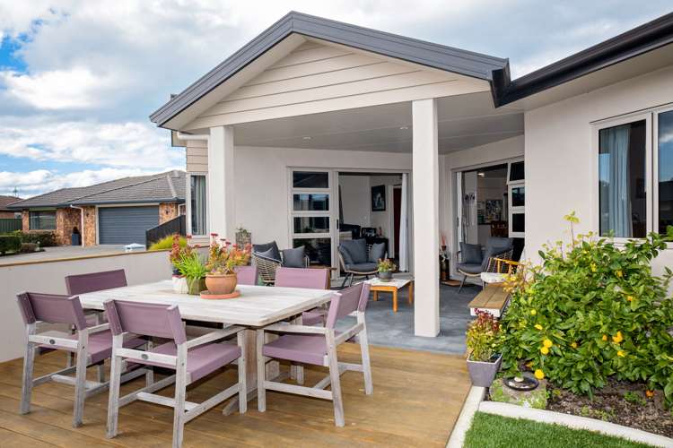 33 Delta Mews Place Clive_26