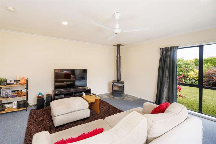 11 McIlwaine Place Marton_3