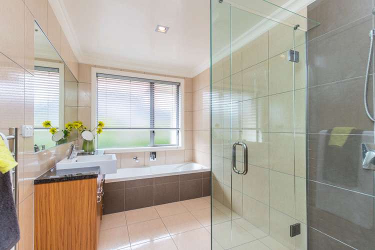 27 Sovereign Street Flat Bush_12