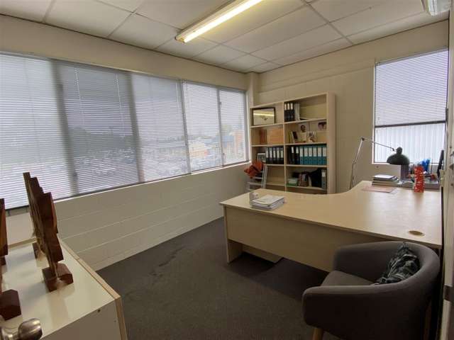 Part First Floor, 510 Grey Street Hamilton East_1