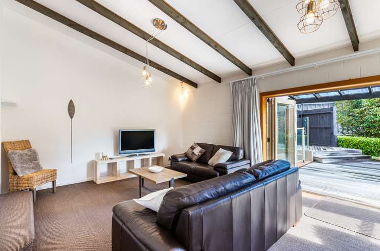 8 Wall Street Waipahihi_18