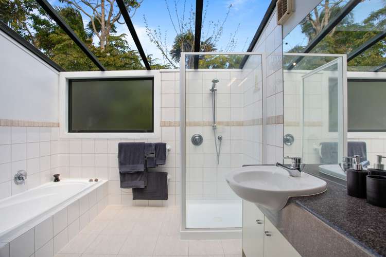 1/2 The Esplanade Castor Bay_18