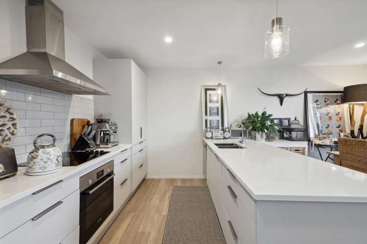 17 Silverstone Drive_2