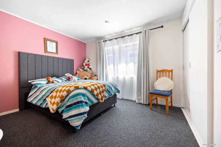 2/442 Richardson Road Mt Roskill_11