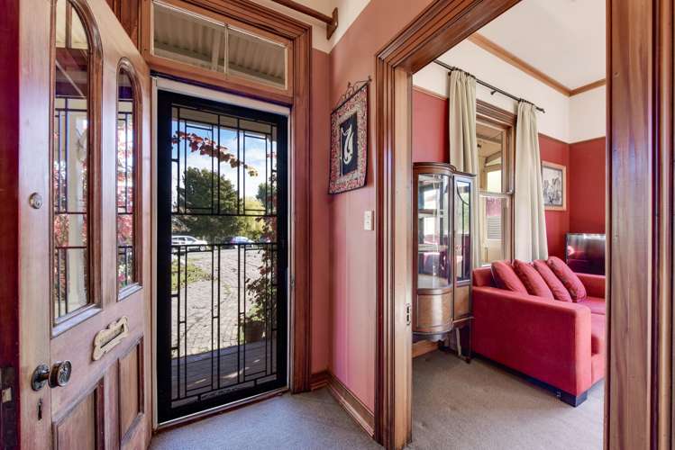 5 Shakespeare Walk The Wood_7