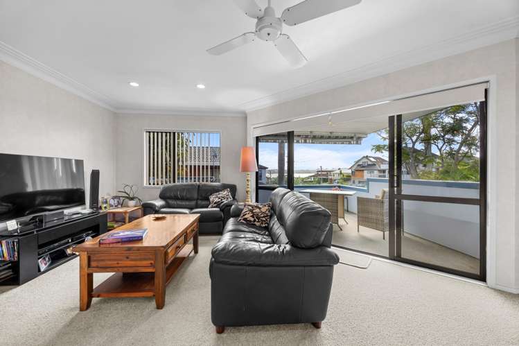 1/43 Devon Road Bucklands Beach_10