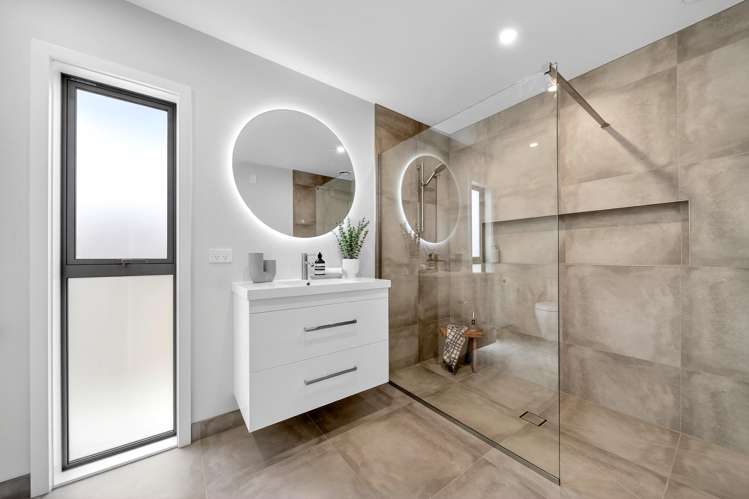 83d South Road Masterton_10