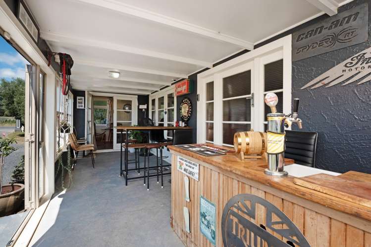 766 State Highway One Manakau_5