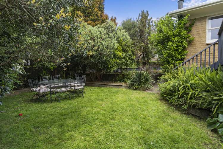 68 Coopers Road Gate Pa_16