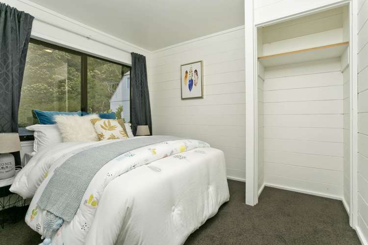 2/20 Fernlea Rise Bayview_13