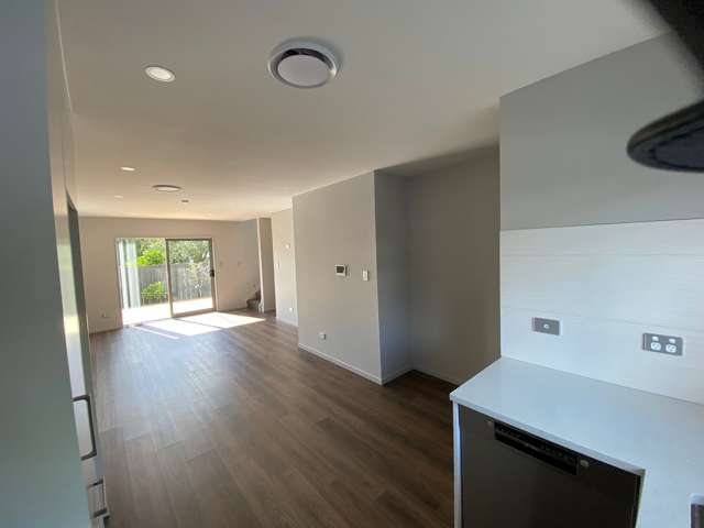 7D La Trobe Street Pakuranga Heights_2