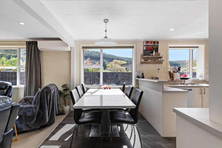 12 Newcastle Street Clyde_9