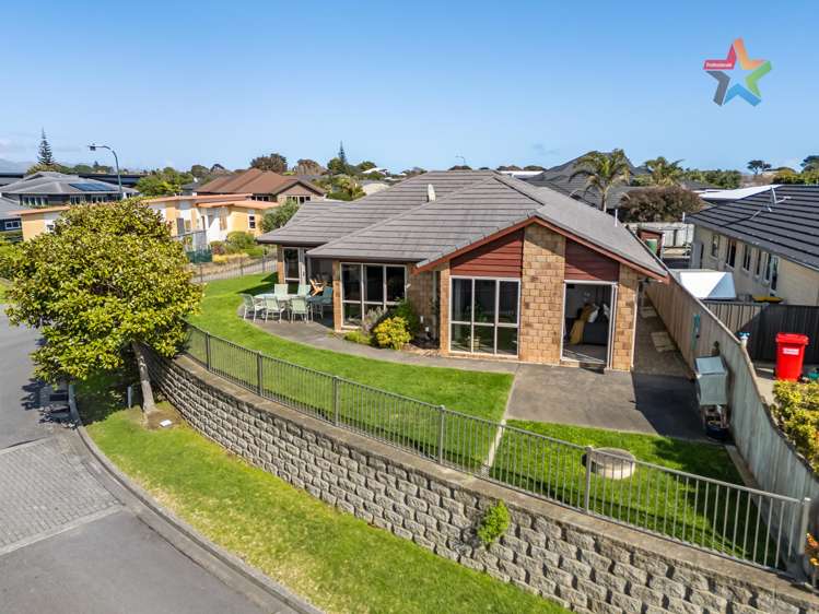 27 Simpson Crescent Raumati Beach_3