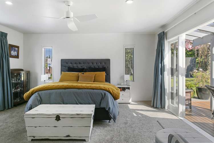 1 Besley Place Acacia Bay_17