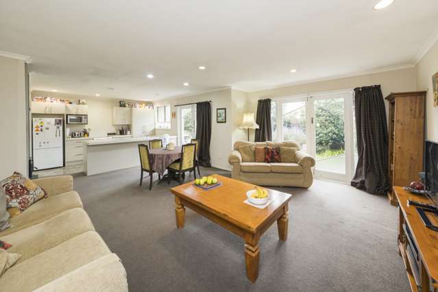 6 Denbigh Street Feilding_2