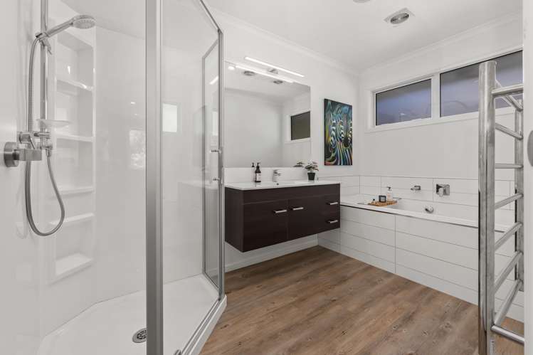 35 Banks Boulevard Whitby_19