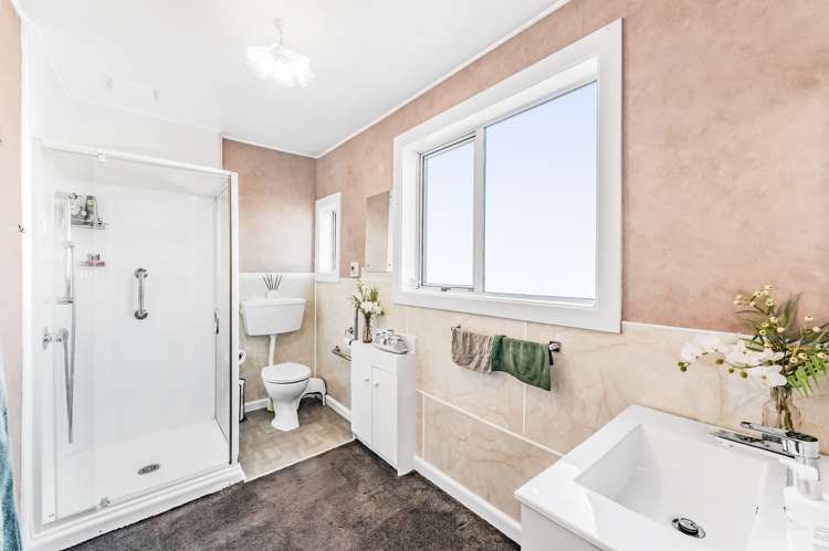 60 Springs Road Hornby_12