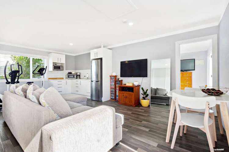 48 Glendene Avenue Glendene_13