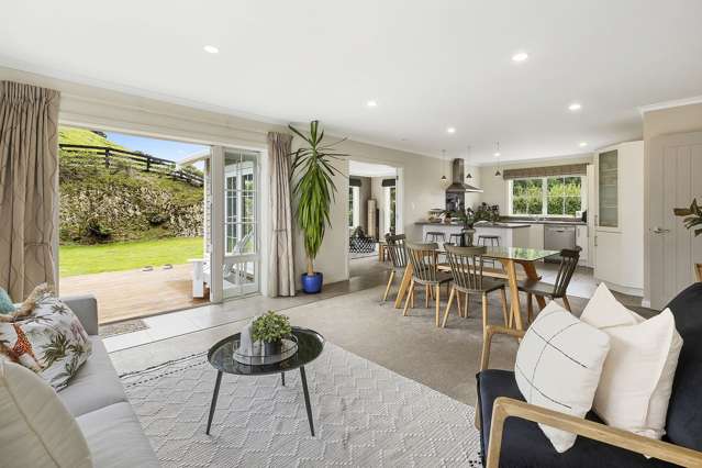 91 Woodburn Drive, Takapu Valley Tawa_3