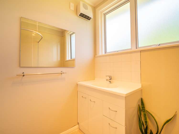 9 Columba Avenue Calton Hill_12