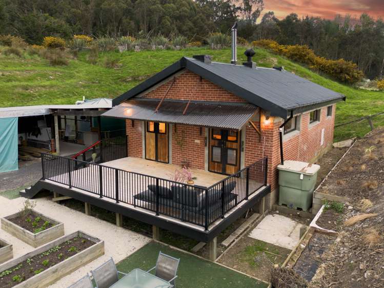 328 Gladstone Road North Wingatui_23