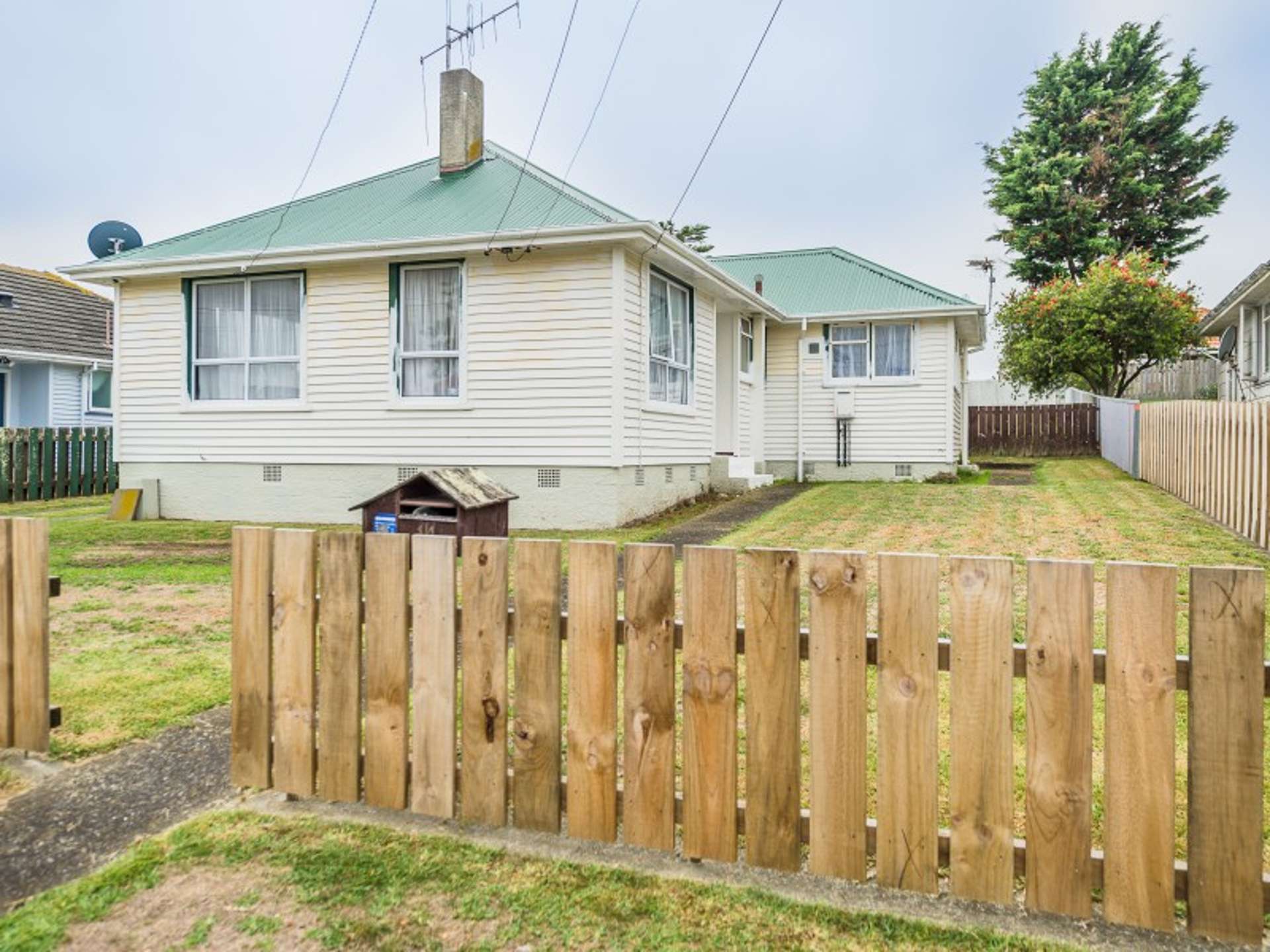 14 Churchill Crescent Tawhero_0