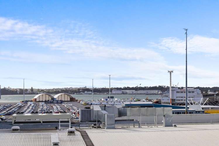 610/18 Beach Road Auckland Central_11
