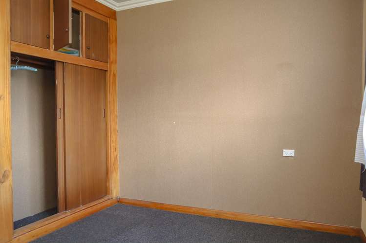 1 Ross Street Dunollie_24