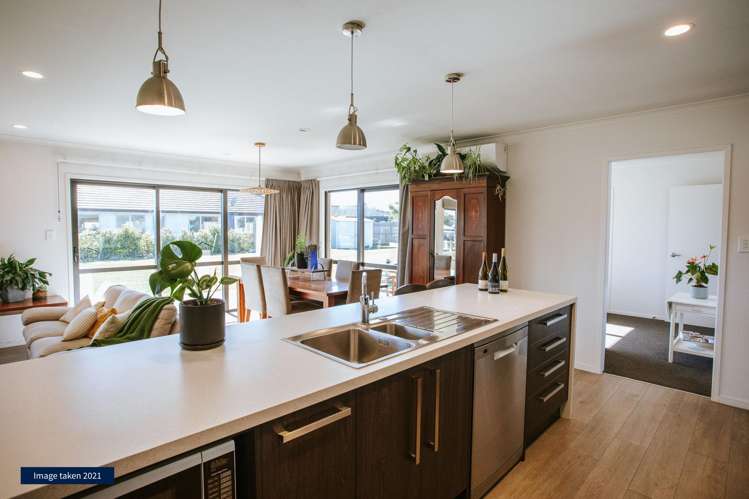 29 Finch Street Albert Town_7