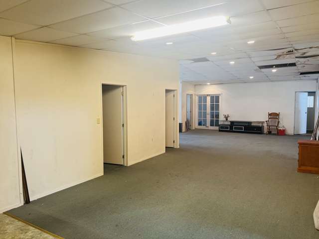 Upstairs/8 King Street Otahuhu_3