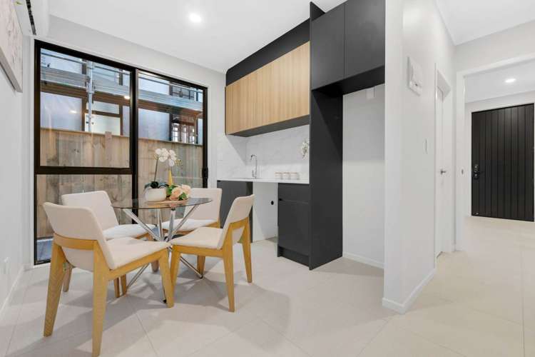 14 Alluvial Street Flat Bush_24