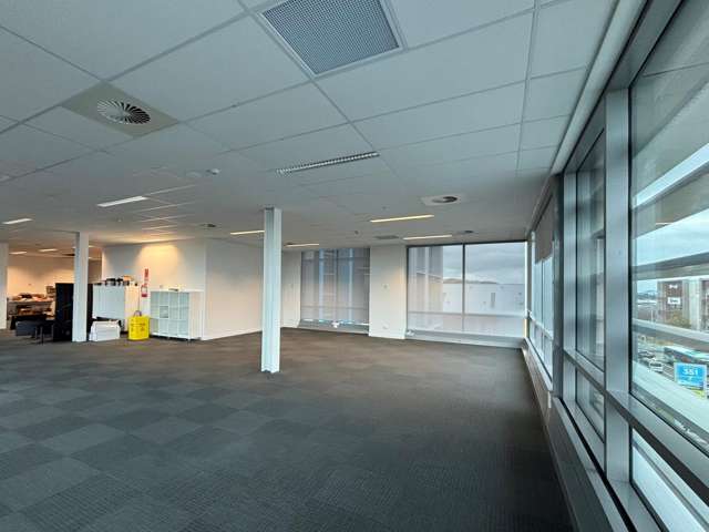 351 Lincoln Road Addington_3