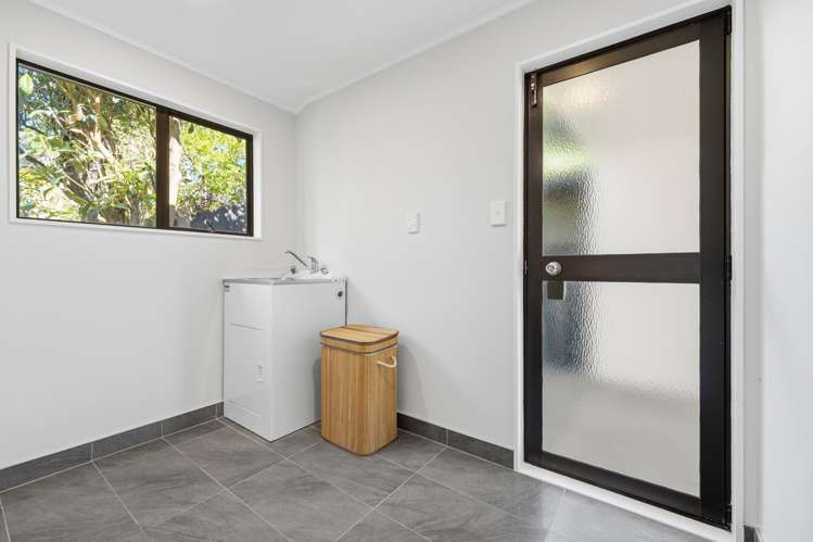 2 Seaford Place Murrays Bay_25