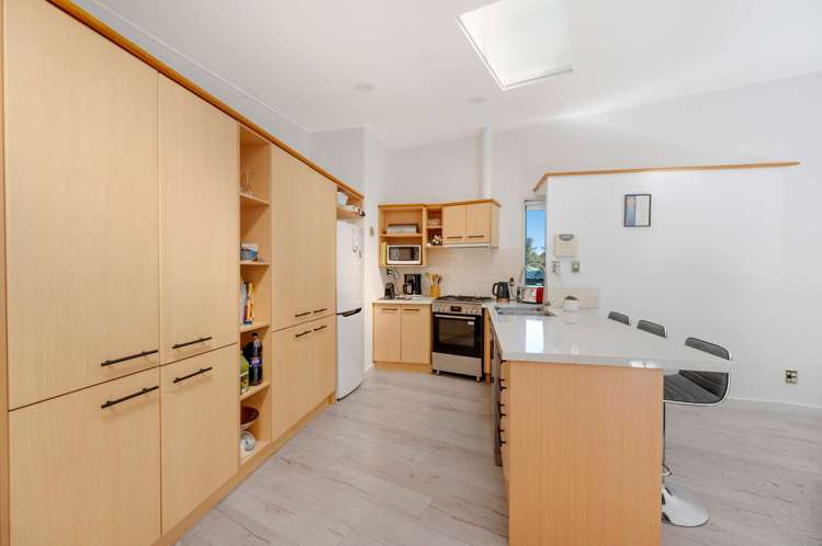 3B Laing Cove Havelock North_24