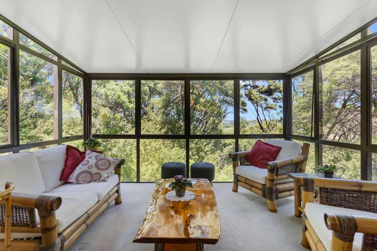 193 Whangaparaoa Road Red Beach_11