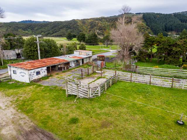 828 Coast Road Wainuiomata Coast_2