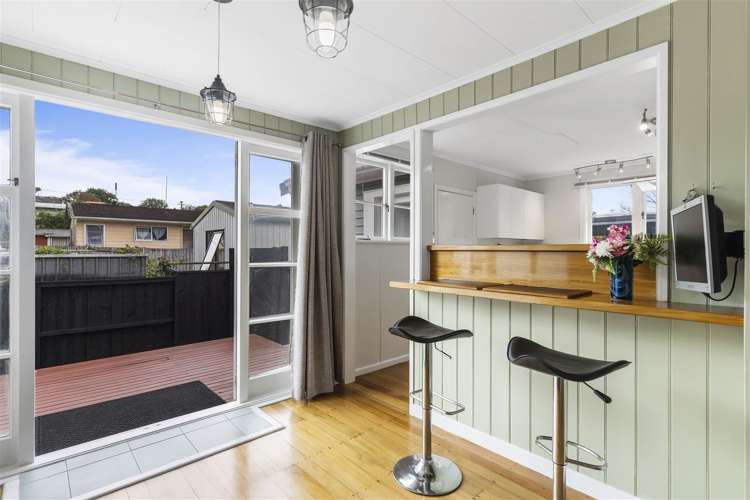 67 Routley Drive Glen Eden_5