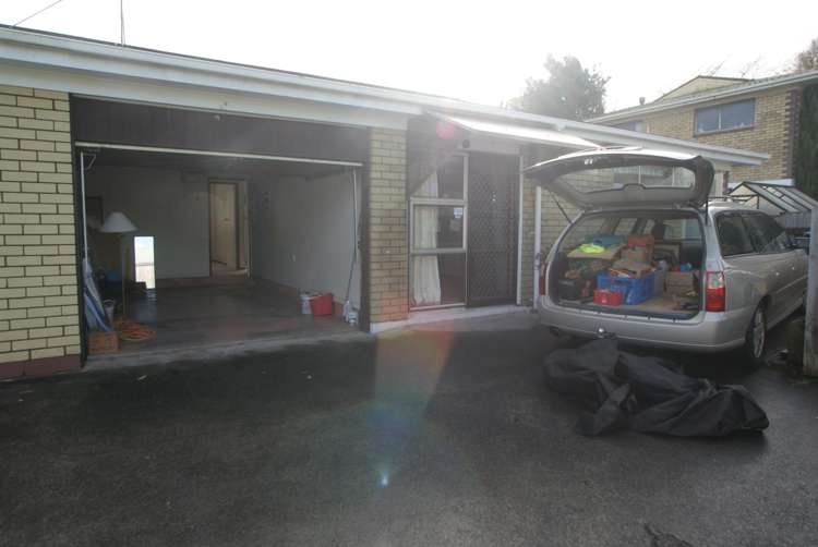 2/4 Church Street Onehunga_14