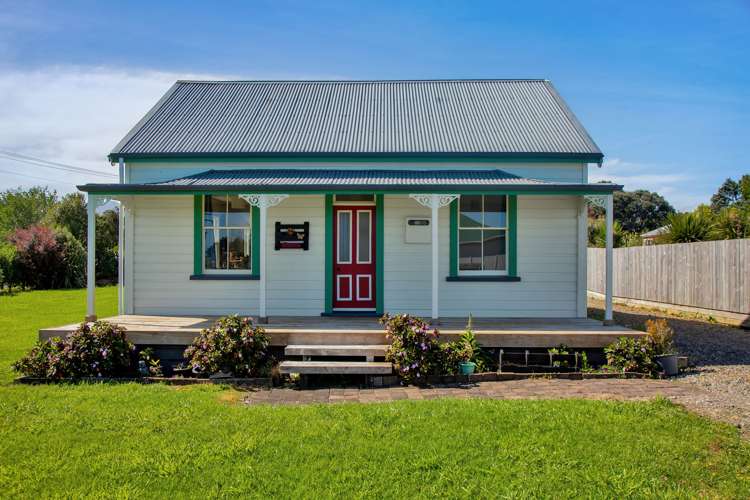 1 Mahuru Lane Okato_19