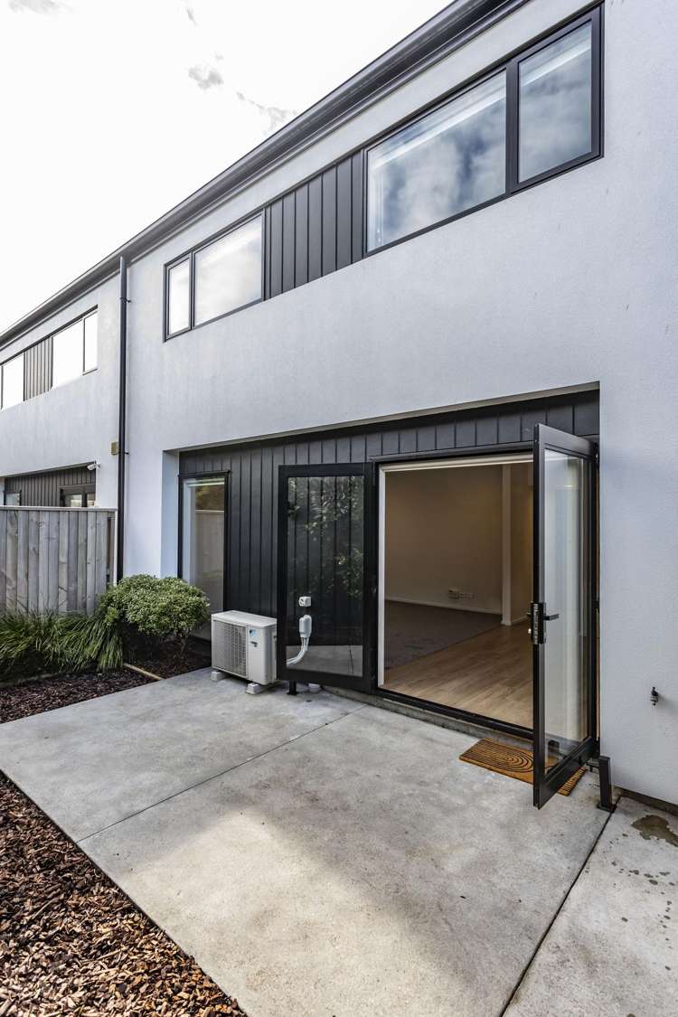 2/16 Devon Street Sydenham_21