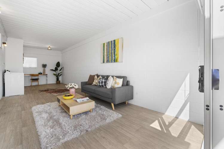 1/83 Centreway Road Orewa_20